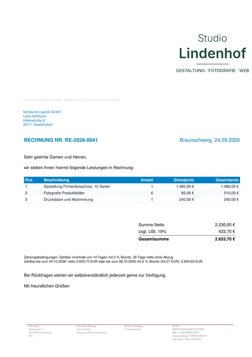 Die Rechnung RE-2026-0041 der Studio Lindenhof GmbH an die Nordwind Logistik GmbH, wie der Kunde sie als PDF erhält: drei Positionen, 2.653,70 € und 2 % Skonto bis 08.10.2026.
